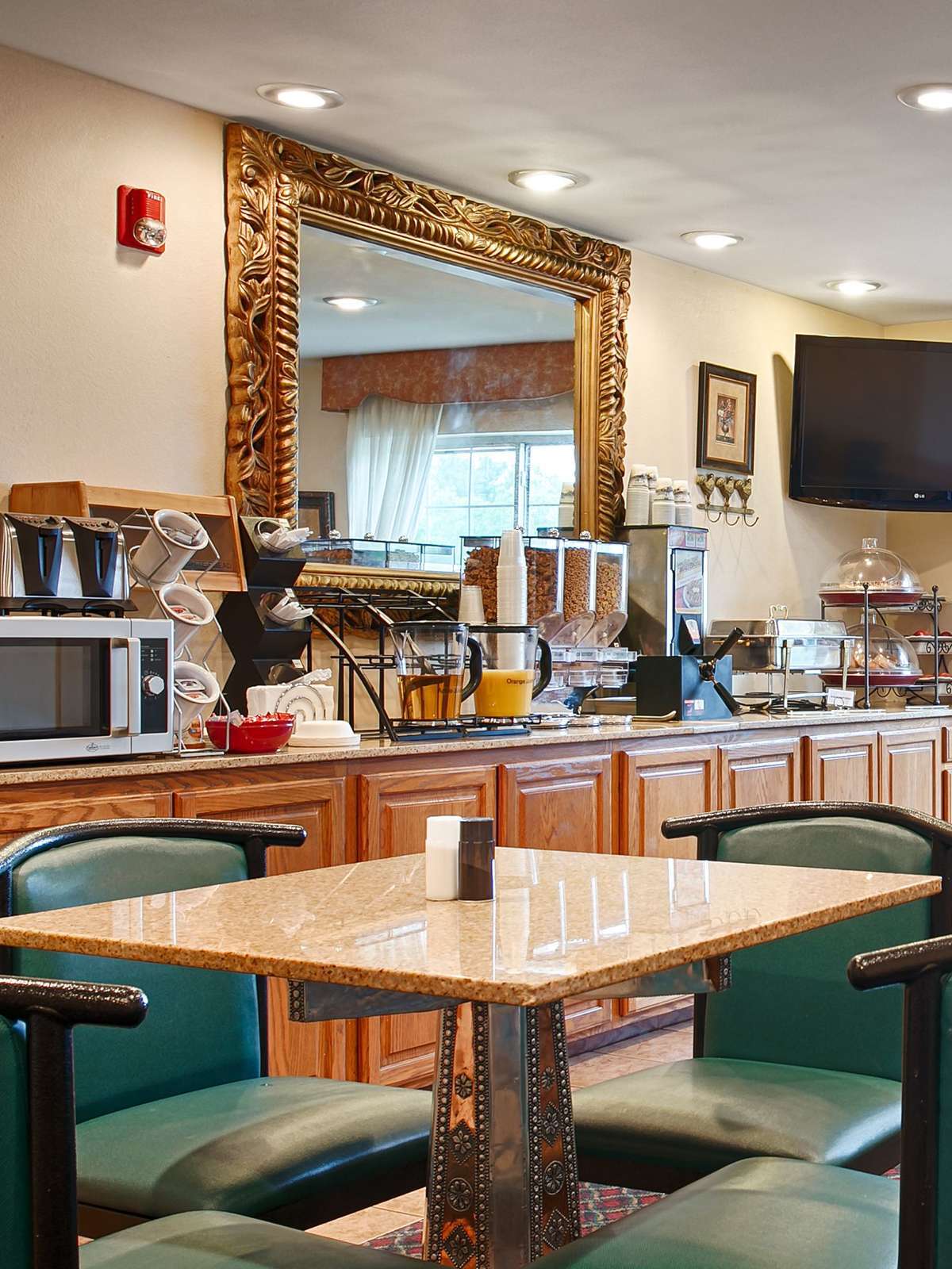 Hotel Best Western J. C. Inn photo 5