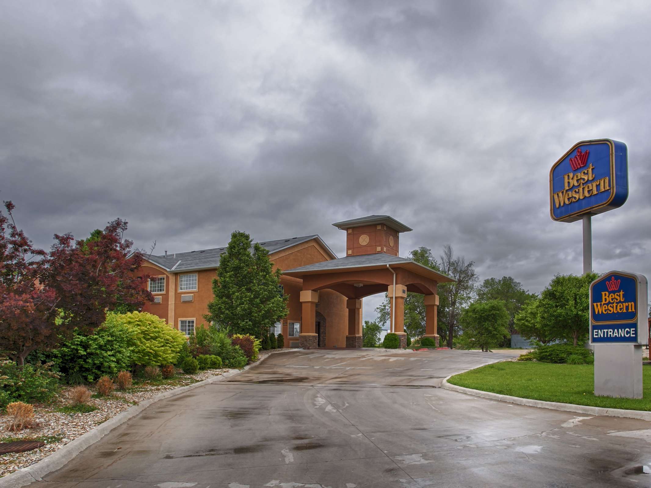 Best Western Manhattan Inn