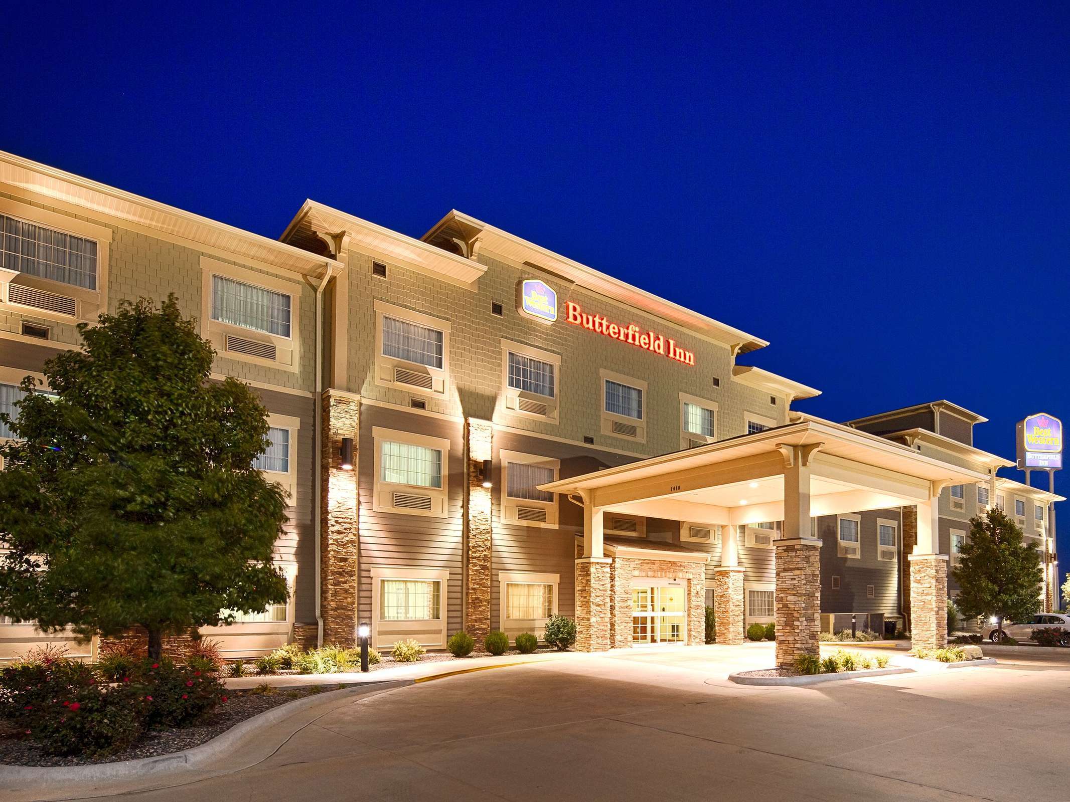 Best Western Plus Butterfield Inn