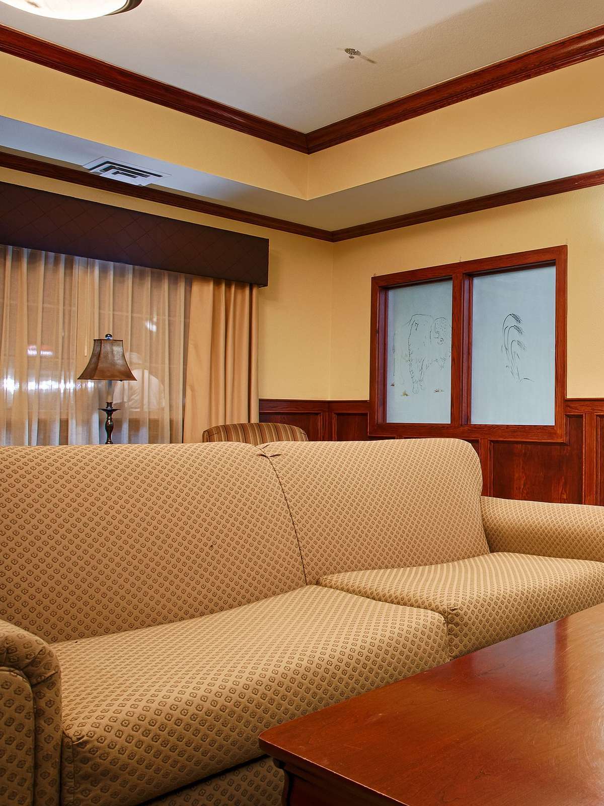 Hotel Best Western Plus Butterfield Inn photo 4