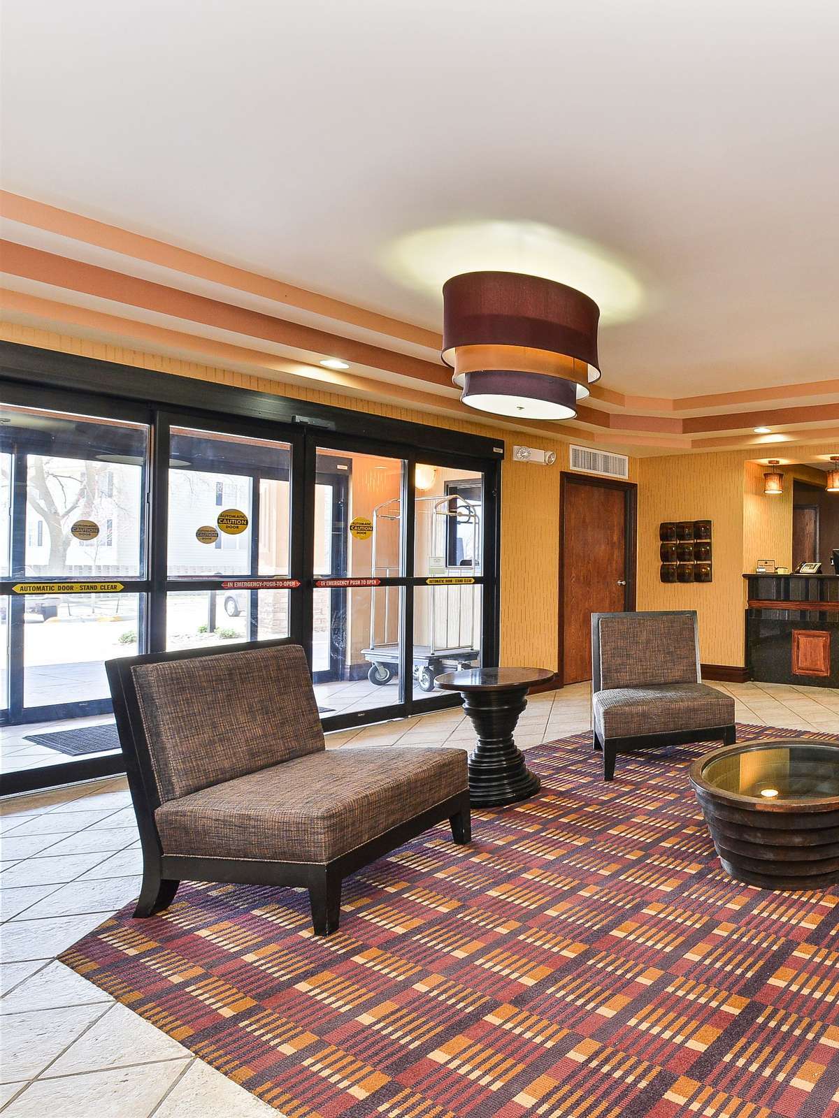 Hotel Best Western Plus Midwest Inn & Suites photo 3