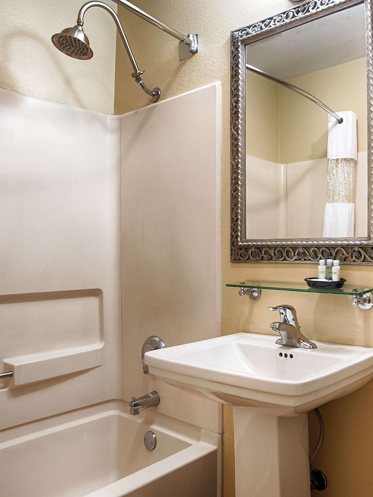 Hotel Best Western Coach House photo 3