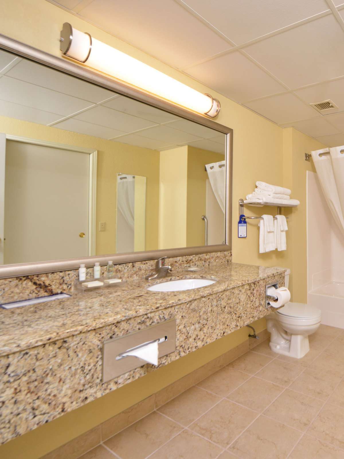 Hotel Best Western Plus Spirit Mountain Duluth photo 3