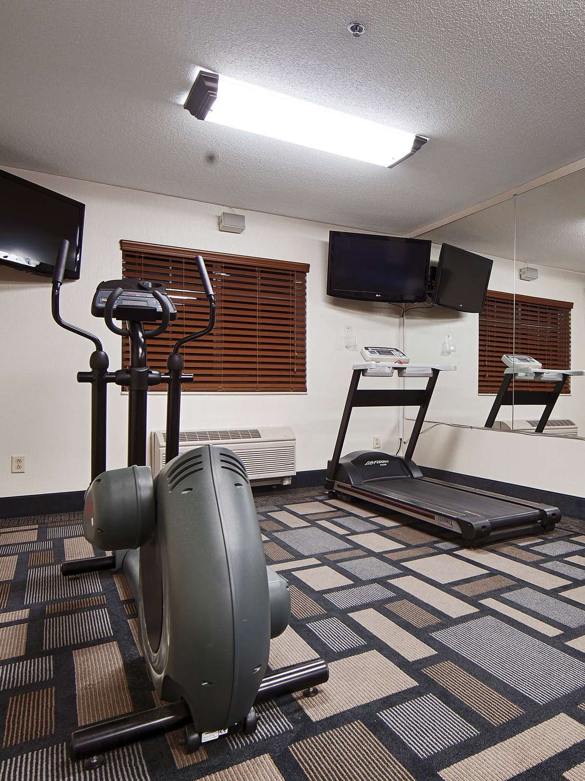 Hotel Best Western Plus Berkshire Hills Inn & Suites photo 5