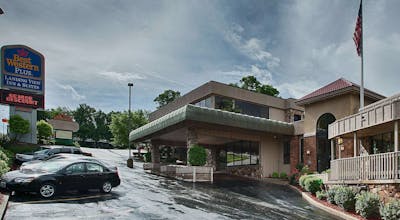 Best Western Plus Landing View Inn & Suites