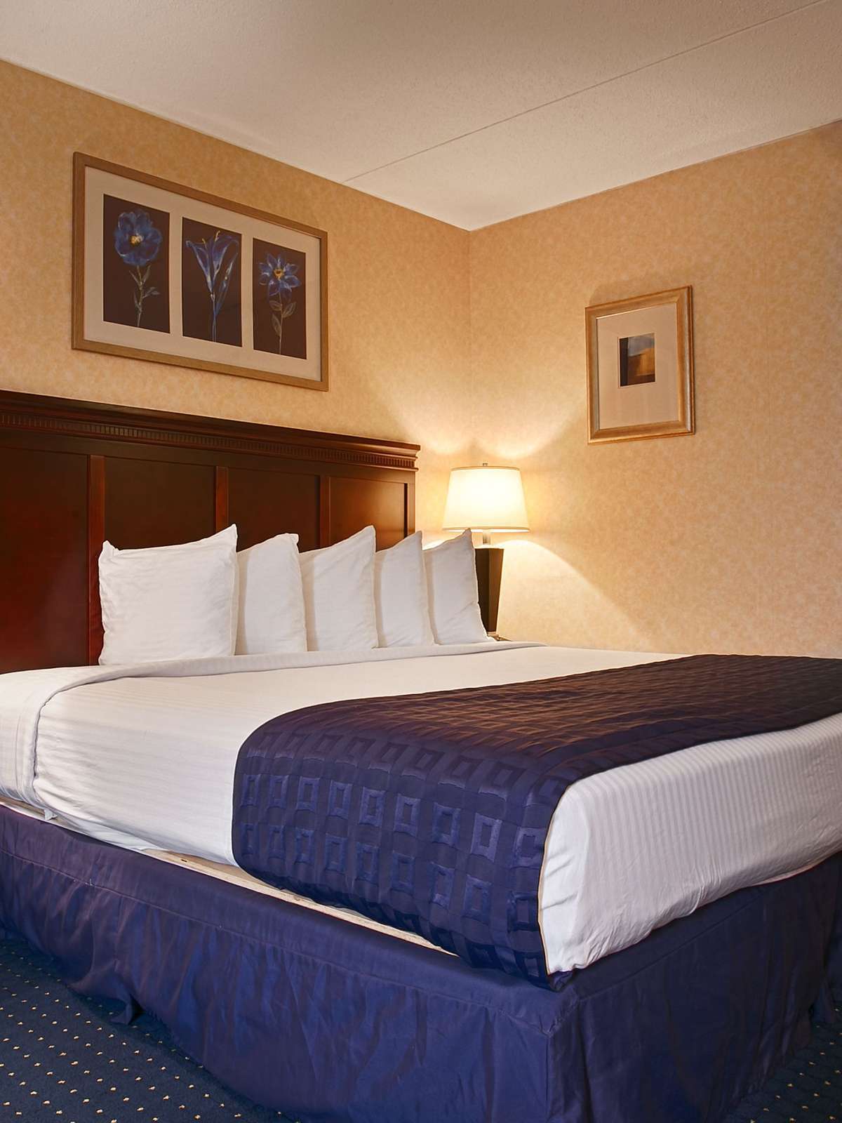Hotel Best Western Historic Frederick photo 1