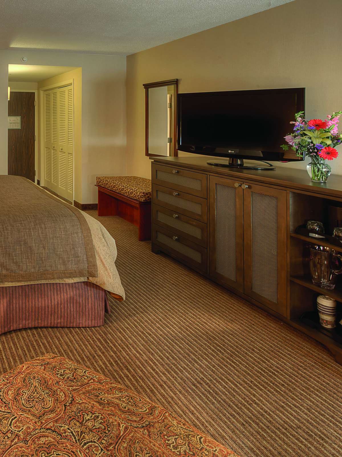 Hotel Best Western Plus The Normandy Inn & Suites photo 2