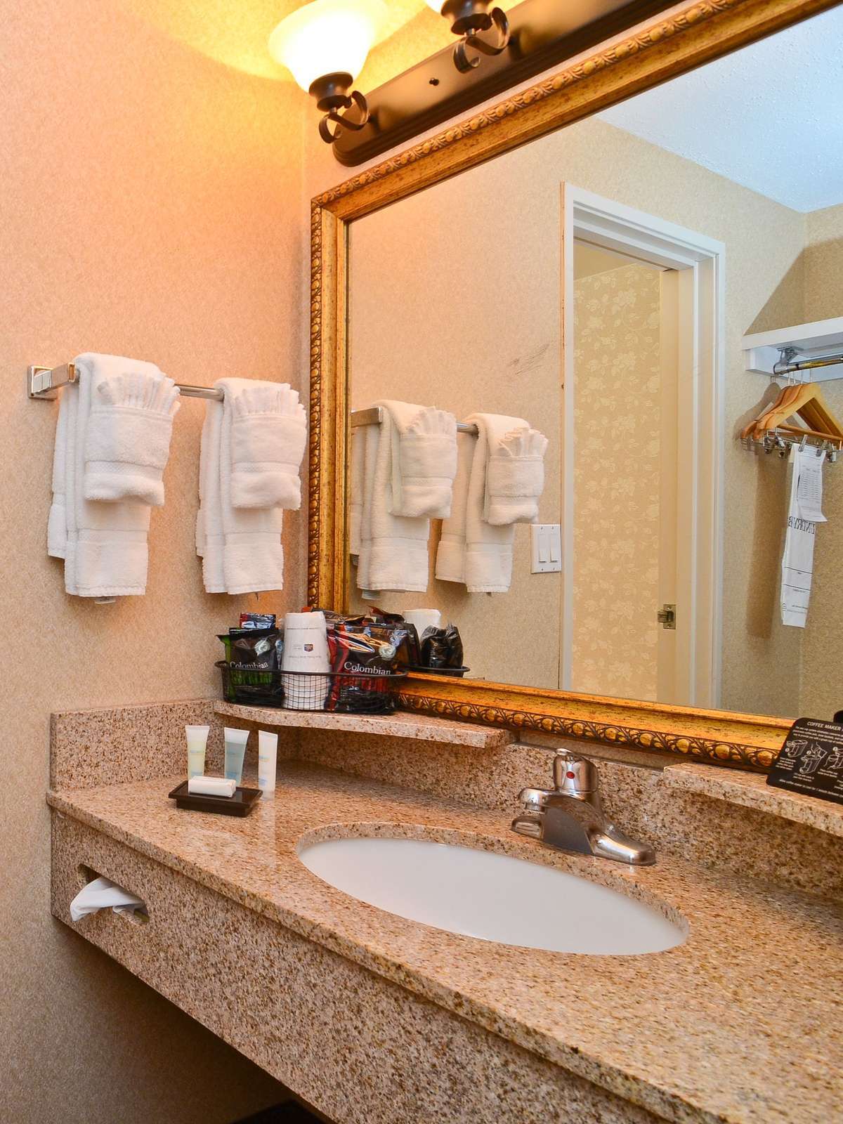 Hotel Best Western Plus Kelly Inn Omaha photo 3