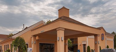 Best Western Galleria Inn & Suites