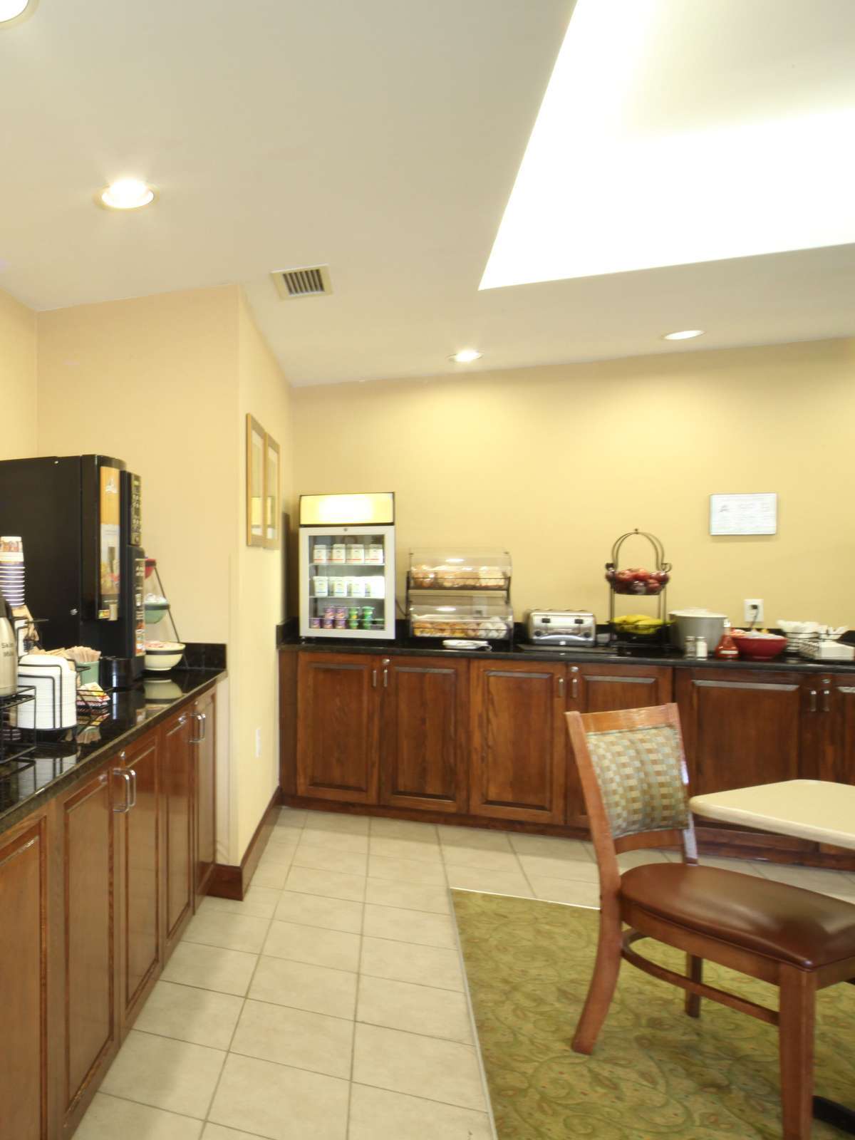 Hotel Best Western Plus Edison Inn photo 4