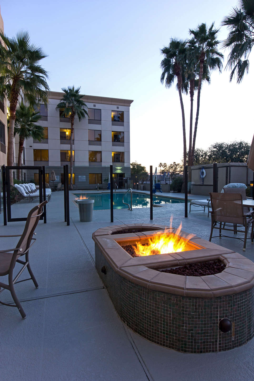 Hotel Hampton Inn Phoenix-Biltmore photo 2