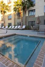Hotel Hampton Inn Phoenix-Biltmore photo 3