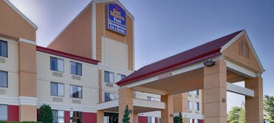 Best Western Plus Huntersville Inn & Suites Near Lake Norman