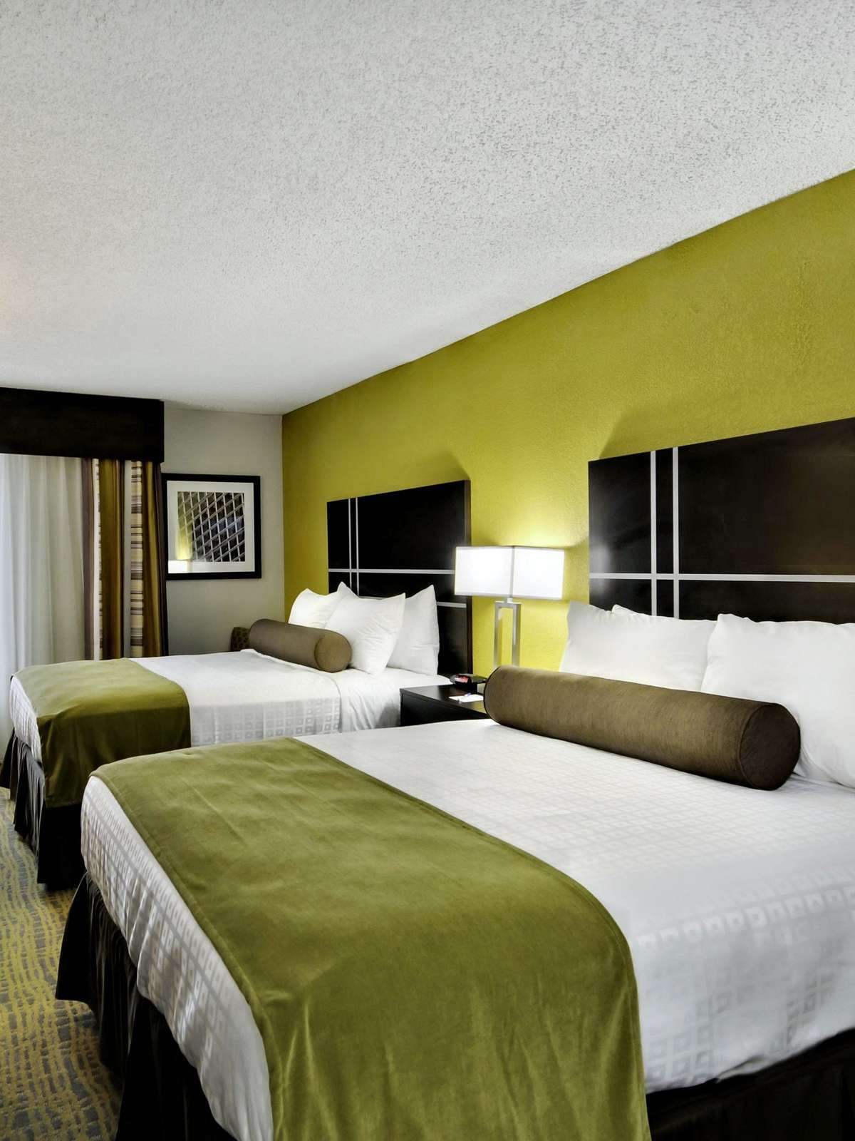 Hotel Best Western Plus Hanes Mall Hotel photo 1