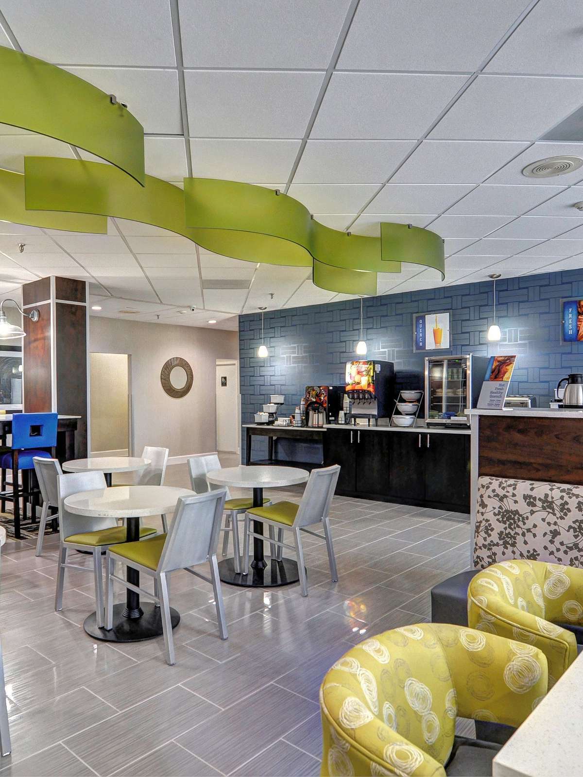 Hotel Best Western Plus Hanes Mall Hotel photo 5