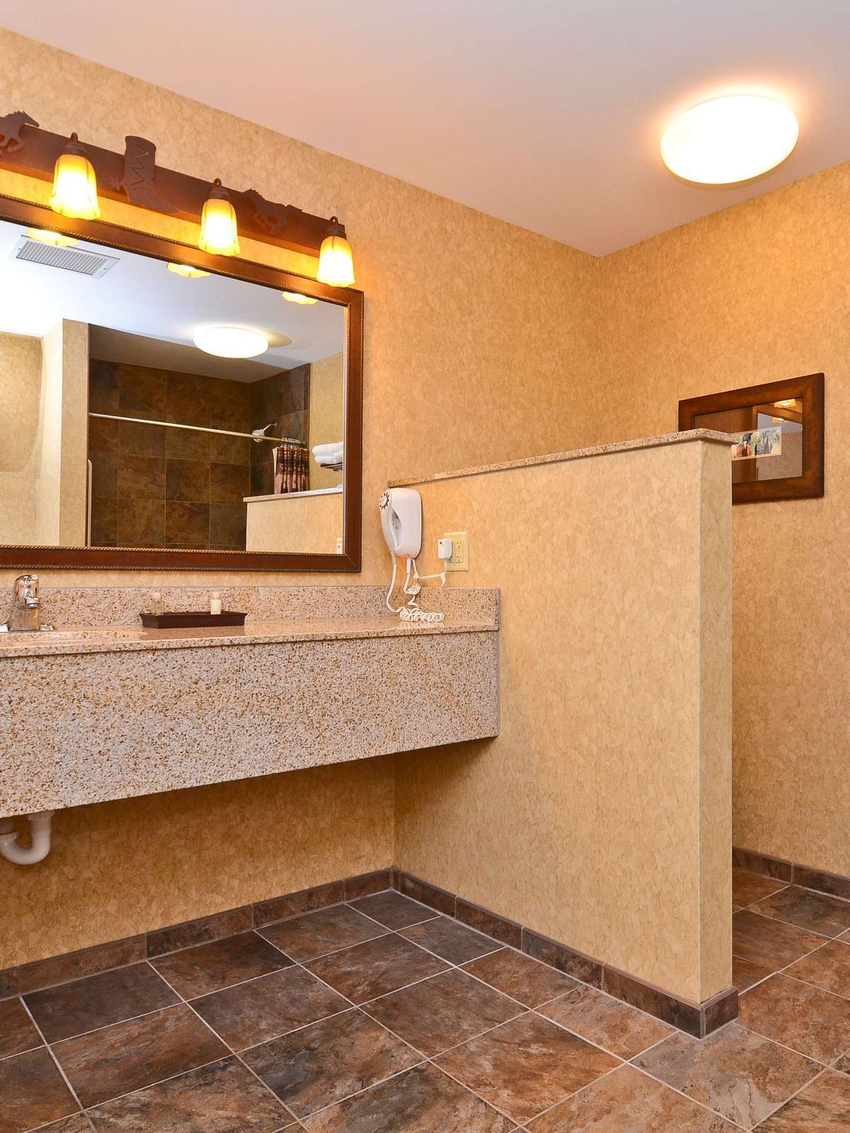 Hotel Best Western Plus Kelly Inn & Suites Fargo photo 3