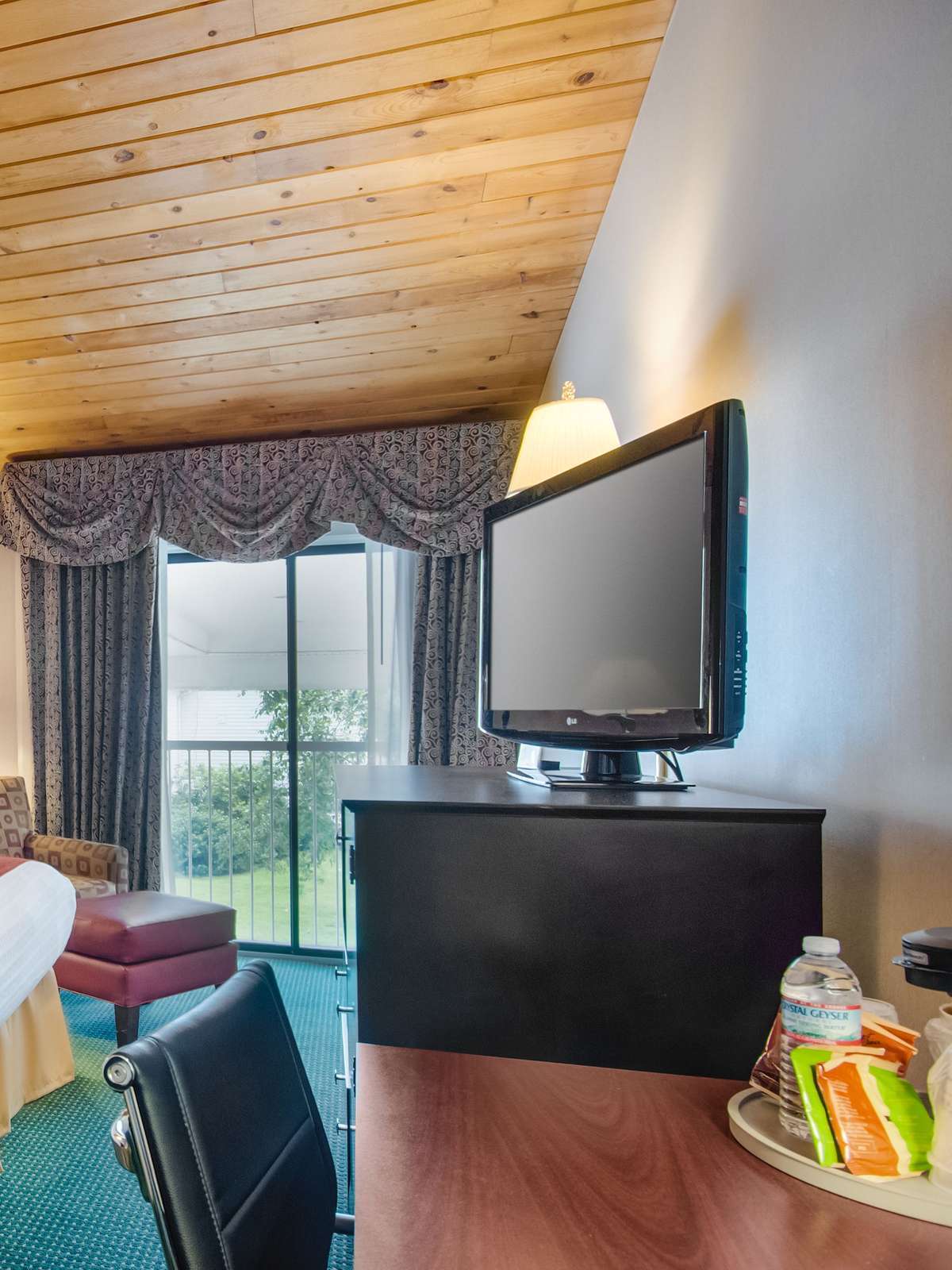 Hotel Best Western Plus The Inn at Hampton photo 2