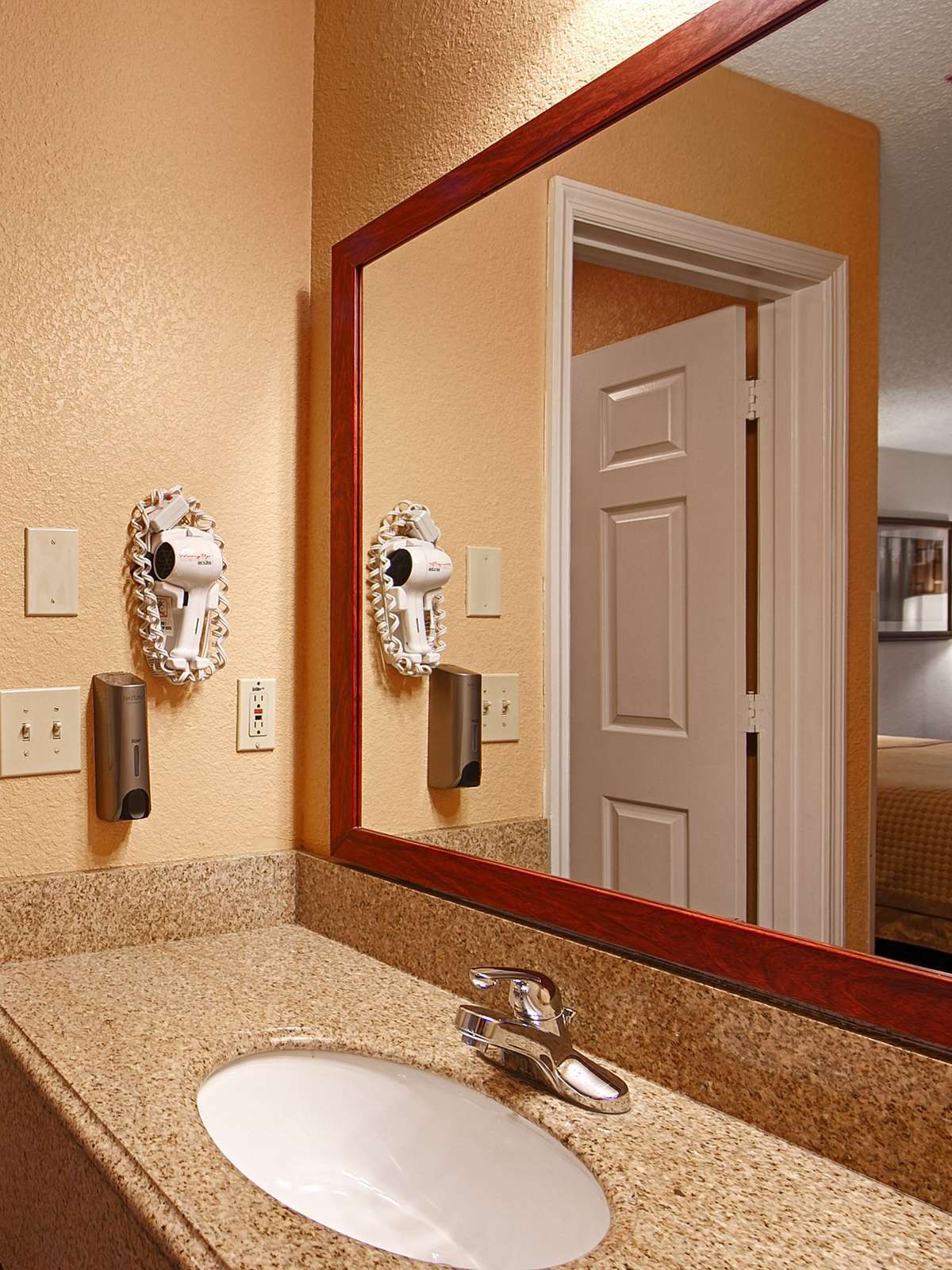 Hotel Best Western Executive Inn photo 3