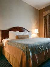 Hotel Best Western Plus Lawnfield Inn & Suites photo 1