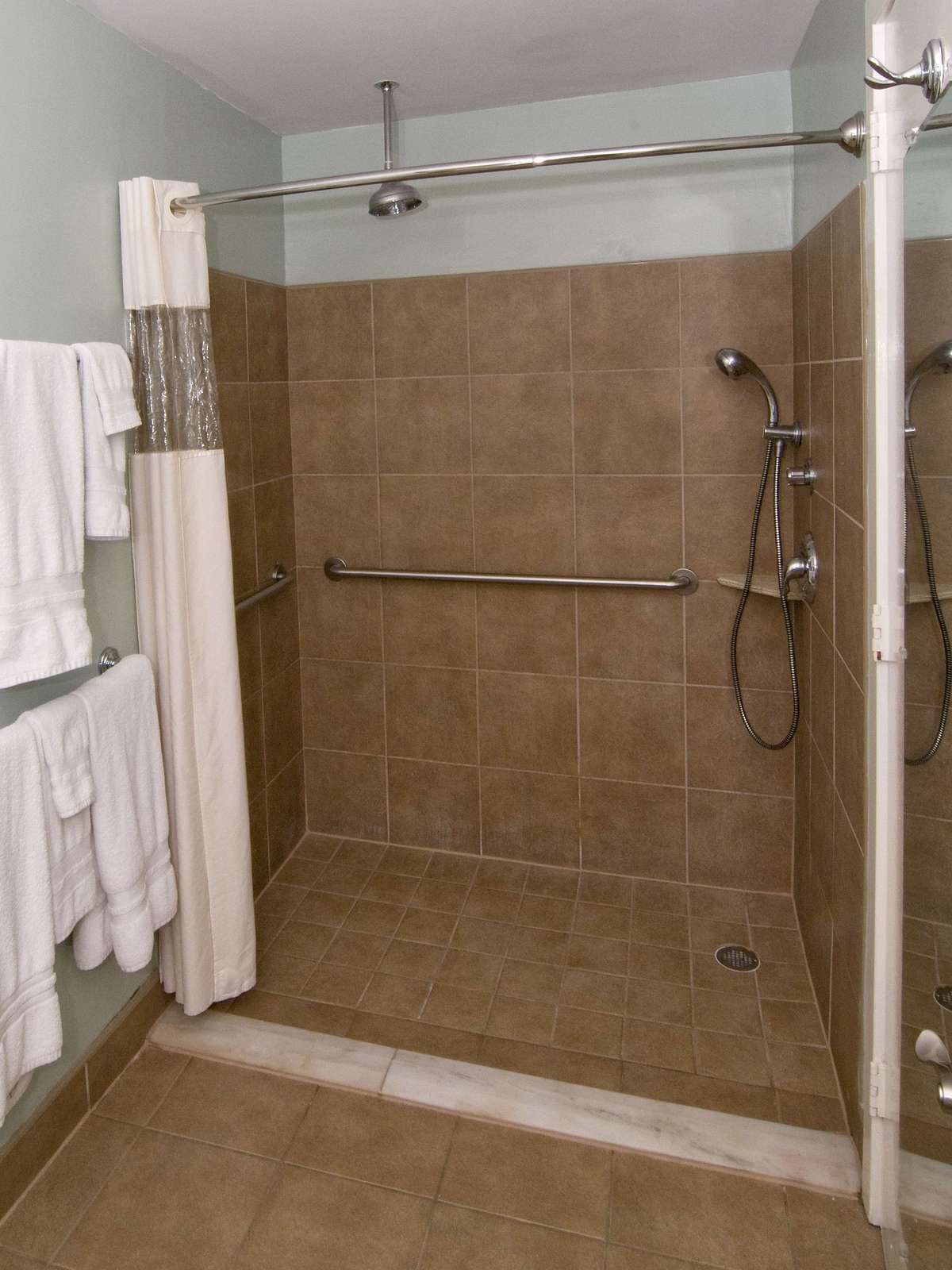 Best Western Plus Coastline Inn