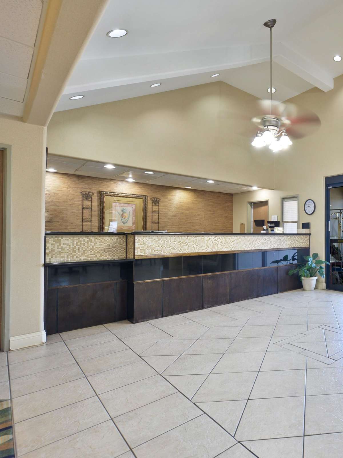 Hotel Best Western Plus Tulsa Inn & Suites photo 5