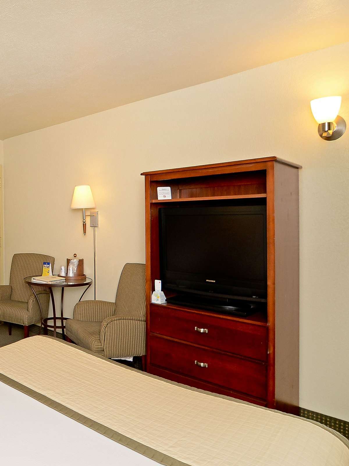 Hotel Best Western Plus Lawton Hotel & Convention Center photo 2