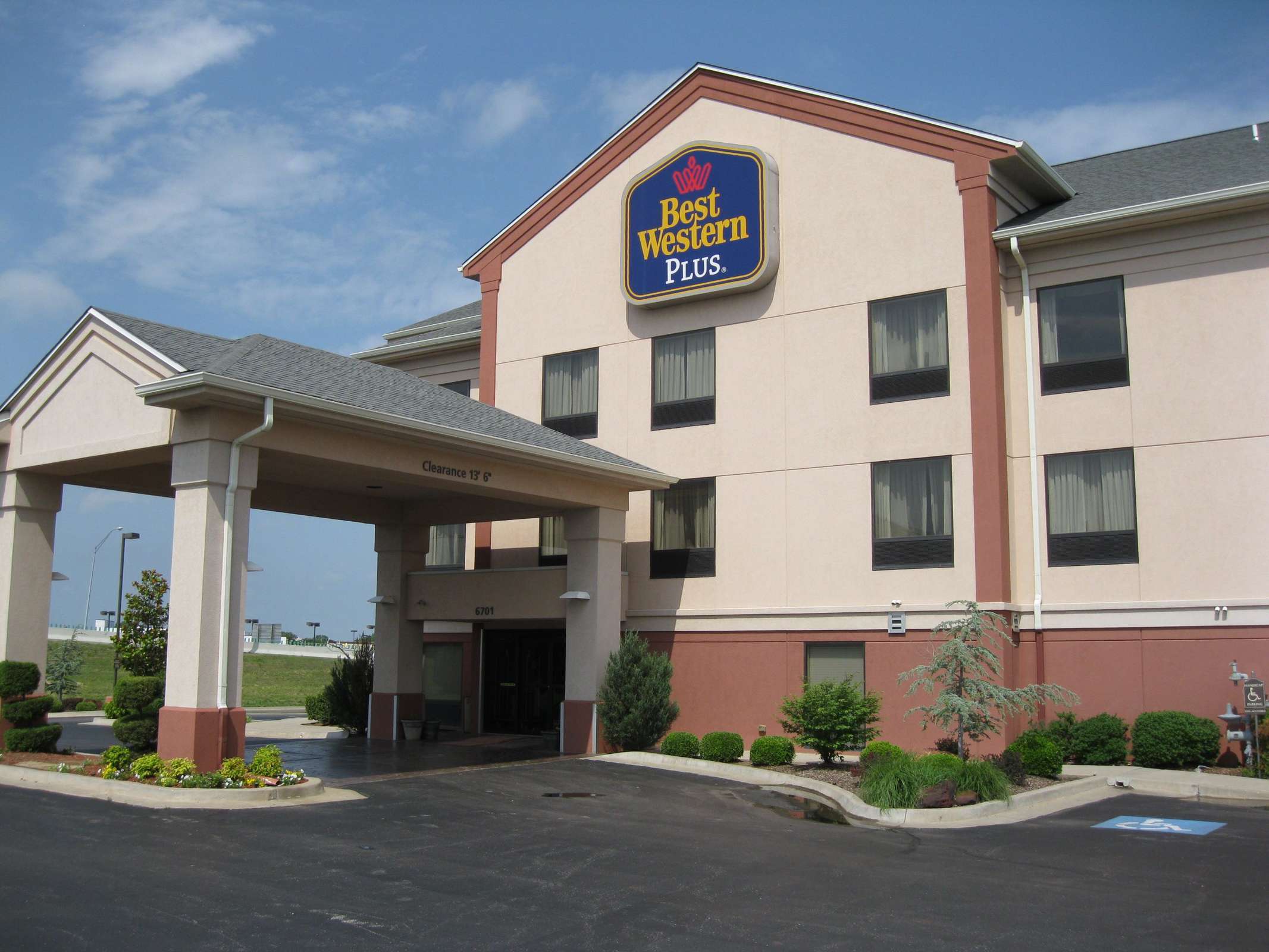 Best Western Plus Midwest City Inn & Suites