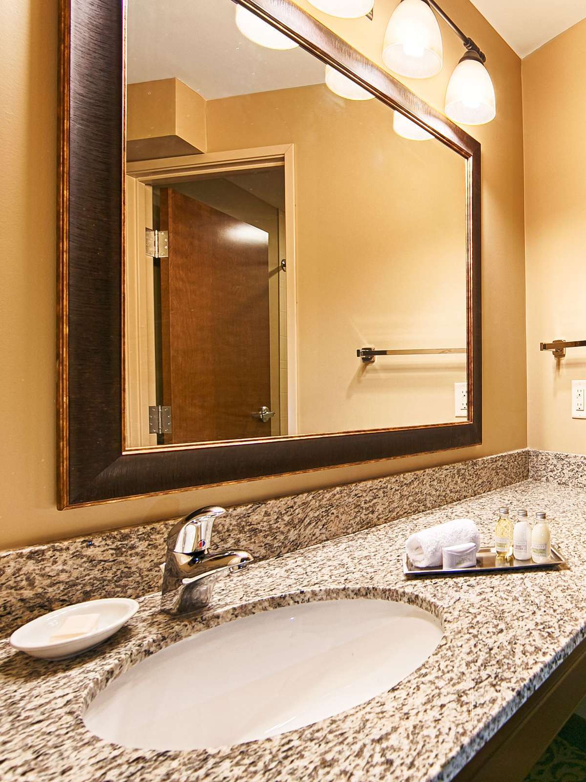 Hotel Best Western Plus Intercourse Village Inn & Suites photo 3