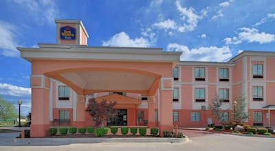 Best Western Plus Barsana Hotel & Suites