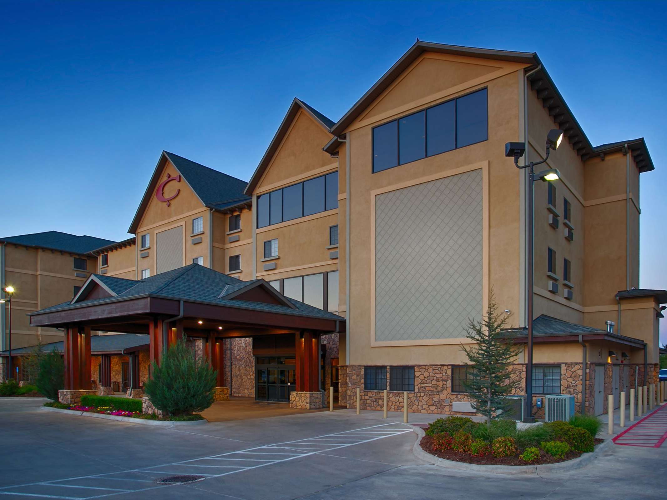 Best Western Plus Cimarron Hotel & Suites