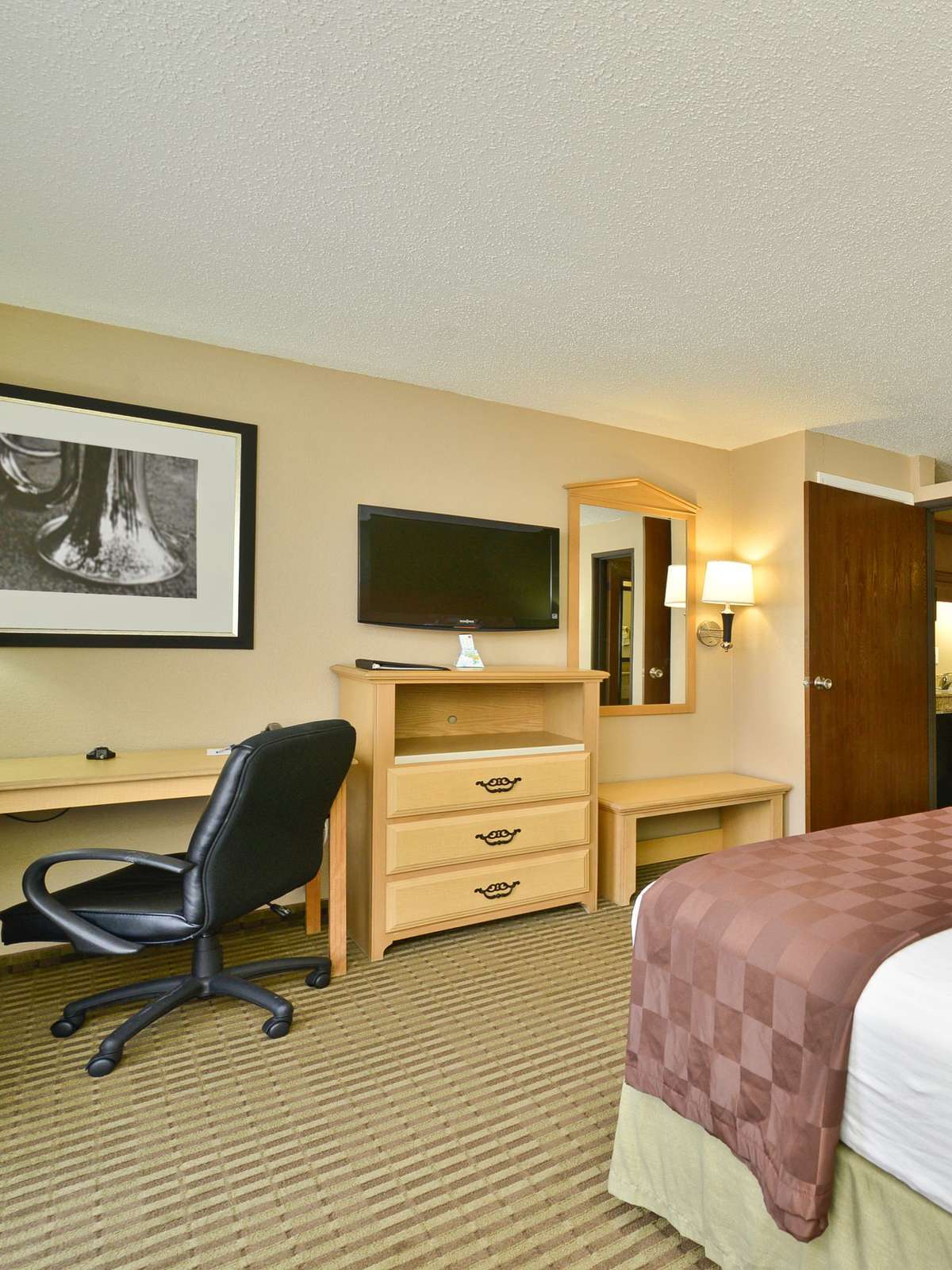 Hotel Best Western Plus Galleria Inn & Suites photo 2