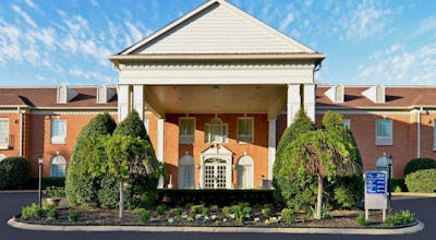 Best Western Spring Hill Inn & Suites