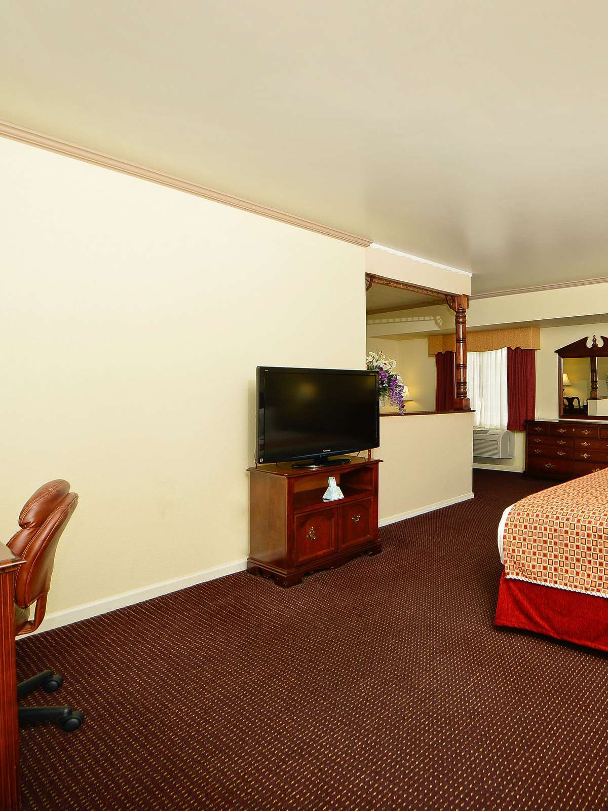 Hotel Best Western Spring Hill Inn & Suites photo 2