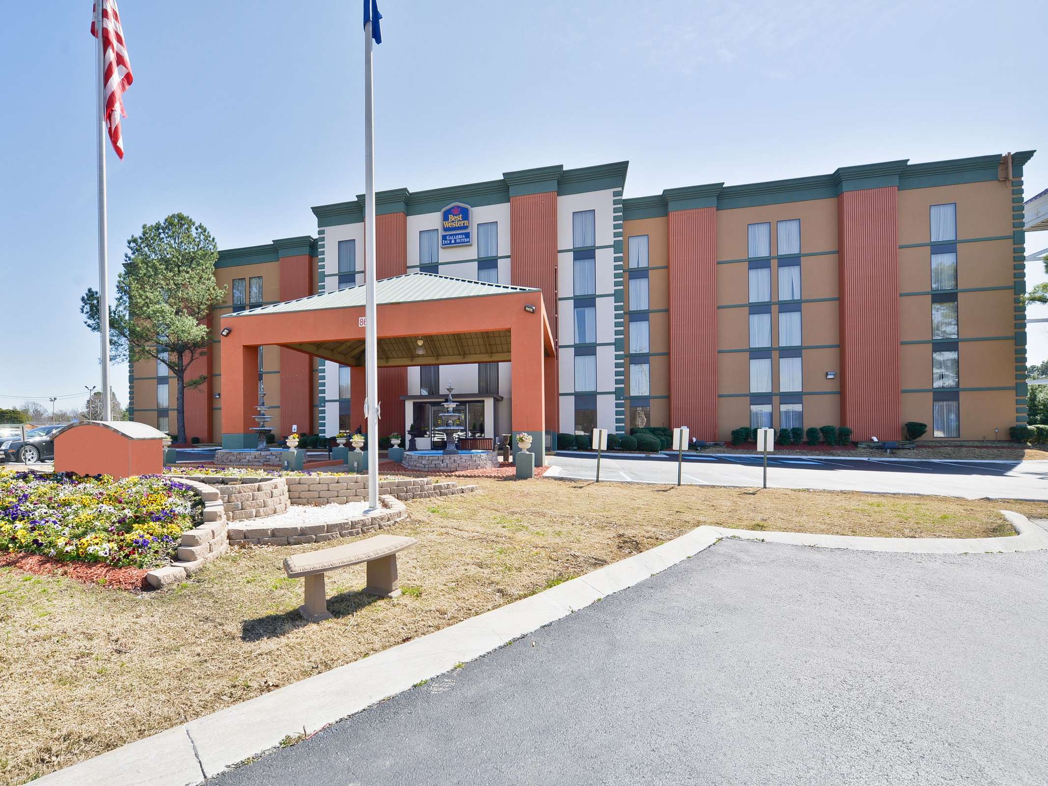 Best Western Plus Galleria Inn & Suites
