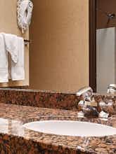 Hotel Best Western Plus Northwind Inn & Suites photo 3
