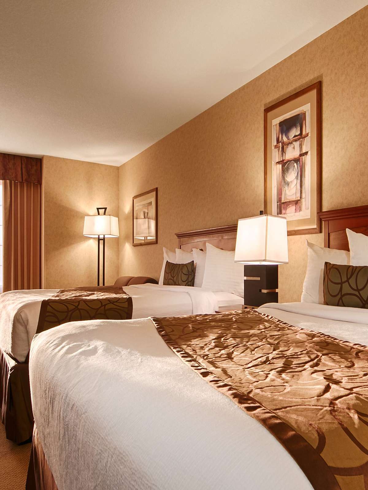 Hotel Best Western Plus Northwind Inn & Suites photo 1