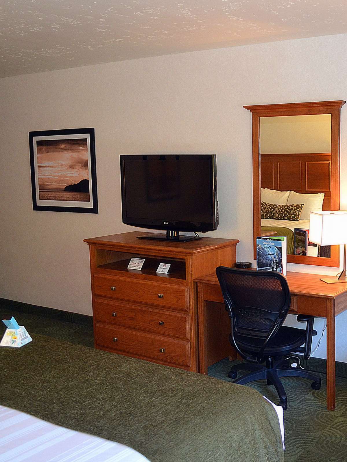 Hotel Best Western Plus Agate Beach Inn photo 2