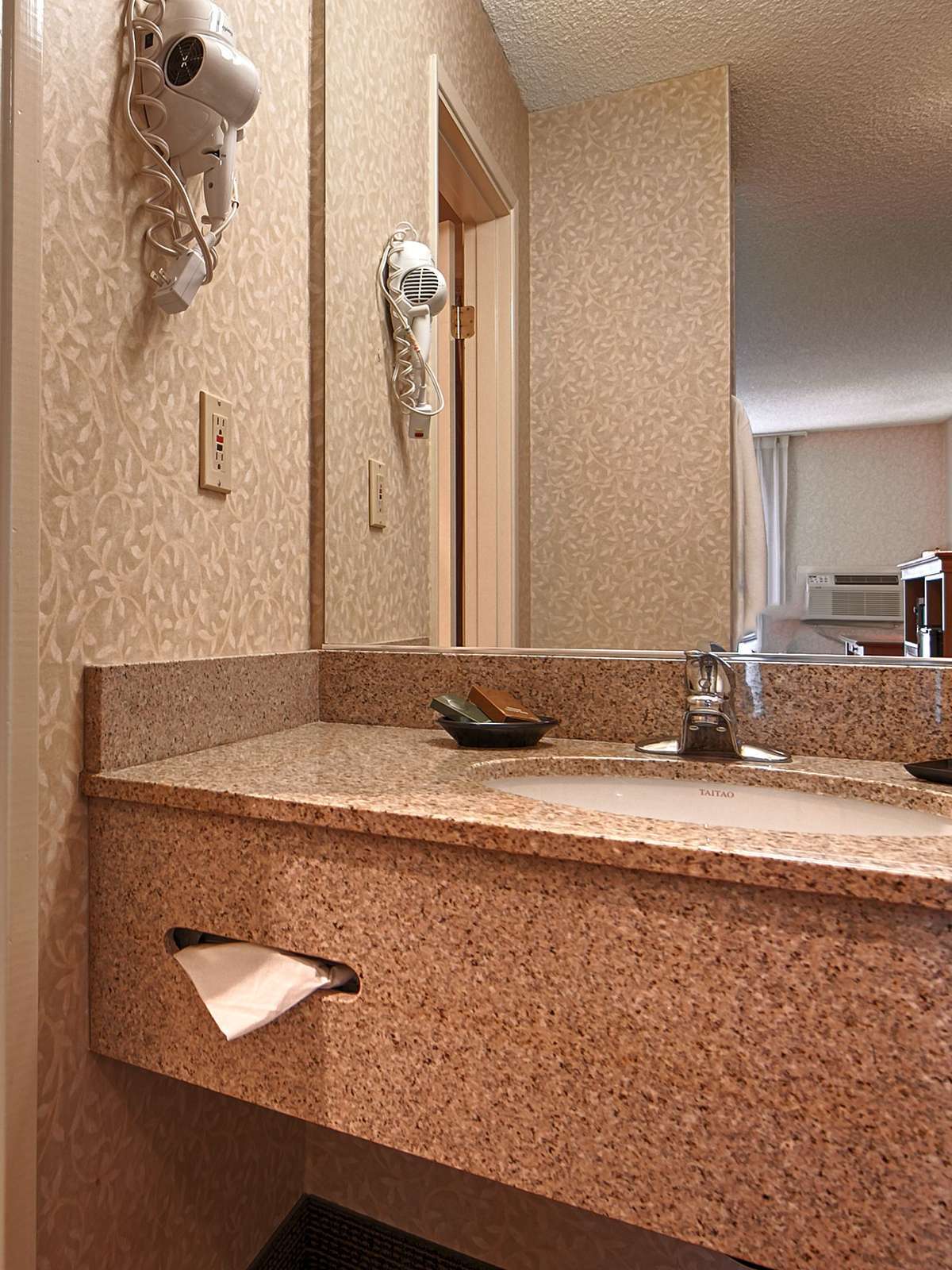 Hotel Best Western Plus Rivershore Hotel photo 3
