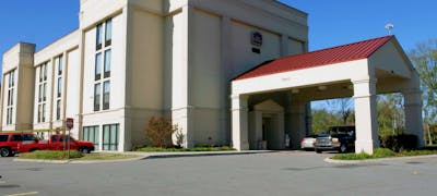 Best Western Plus Belle Meade Inn & Suites