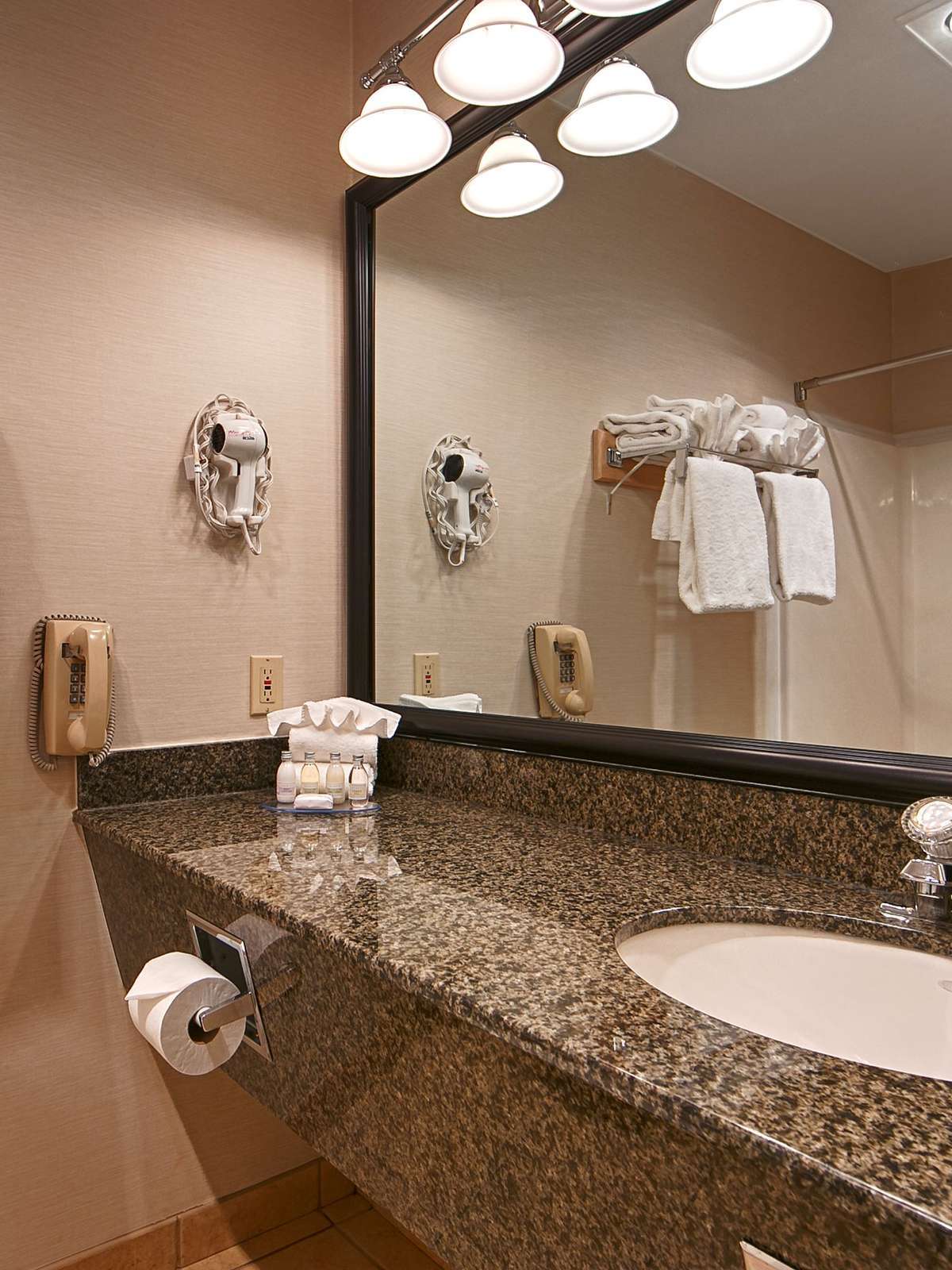 Hotel Best Western Plus Ocean View Resort photo 3