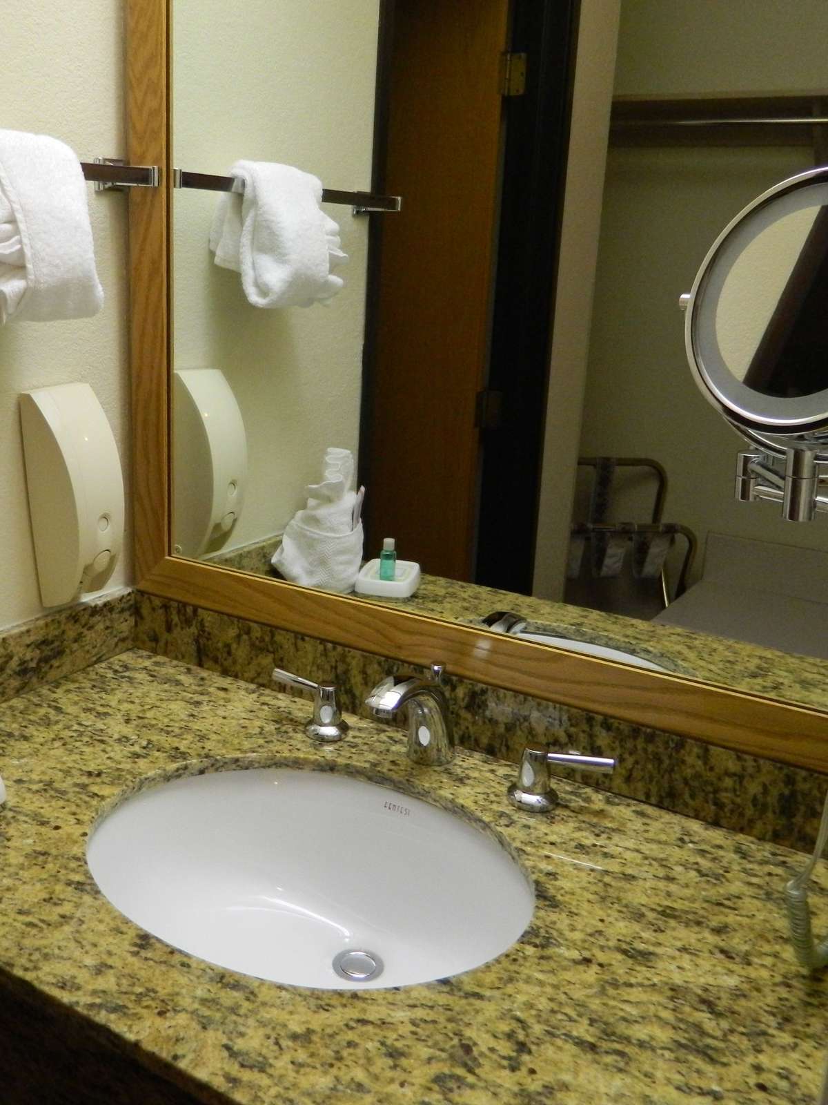 Hotel Best Western Plus Mill Creek Inn photo 2