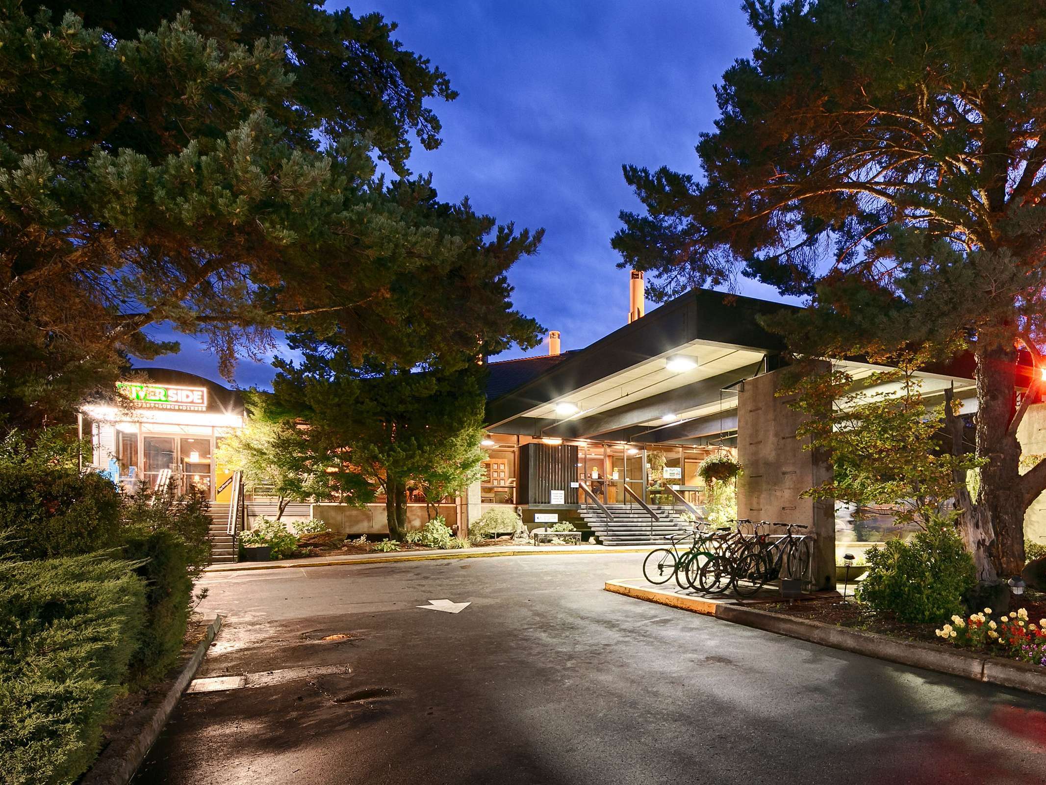 Best Western Plus Hood River Inn