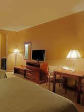 Hotel Best Western Plus Denton Inn & Suites photo 2
