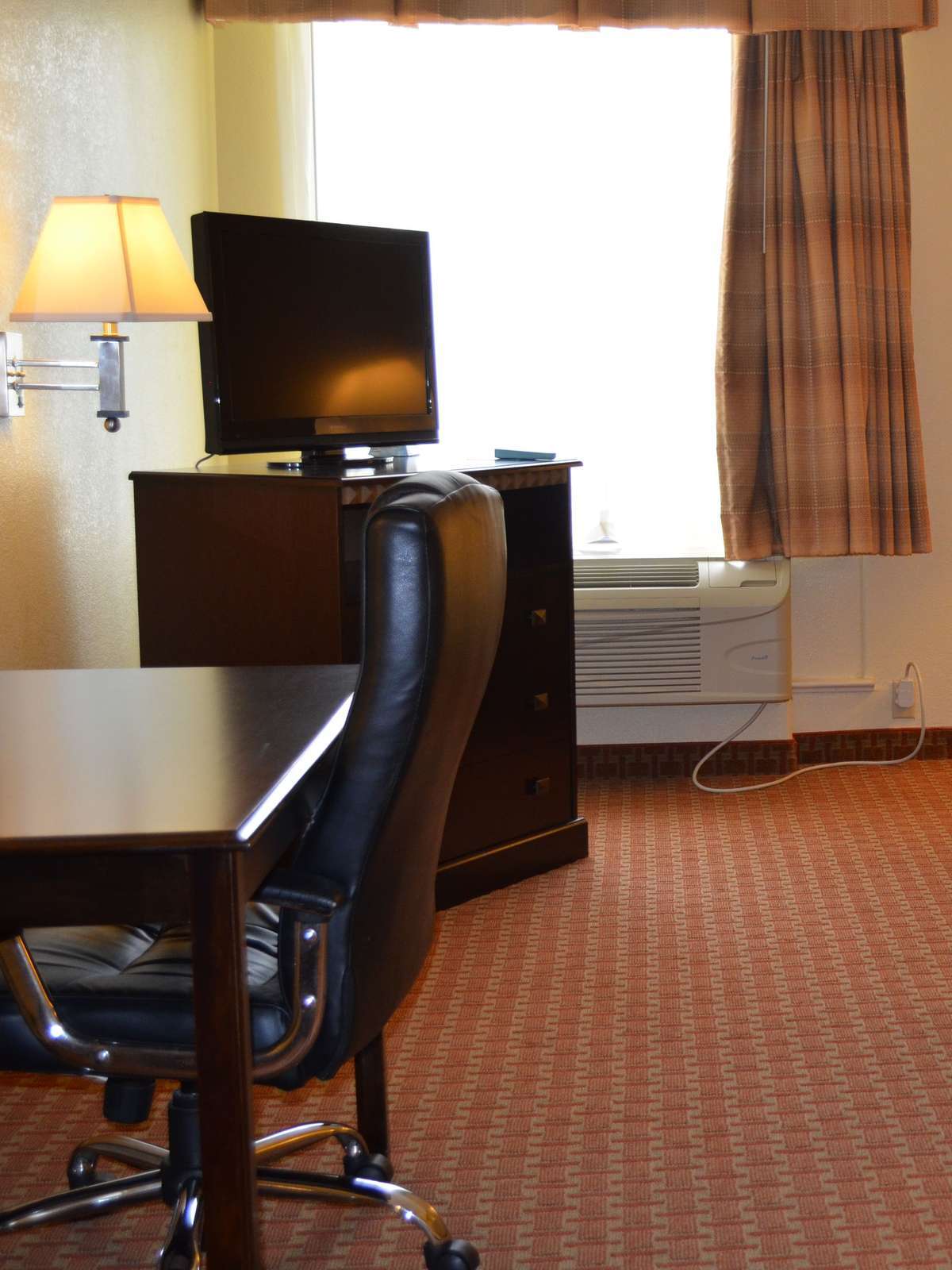 Hotel Best Western Plus North Houston Inn & Suites photo 2