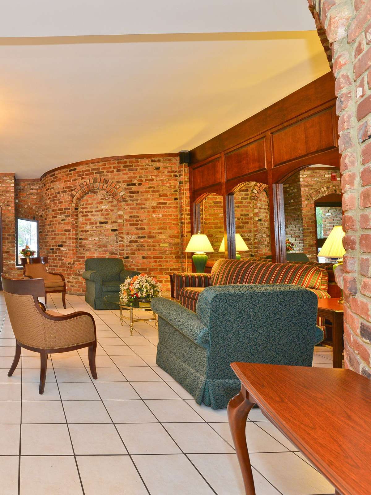 Hotel Best Western Plus Governor's Inn photo 4