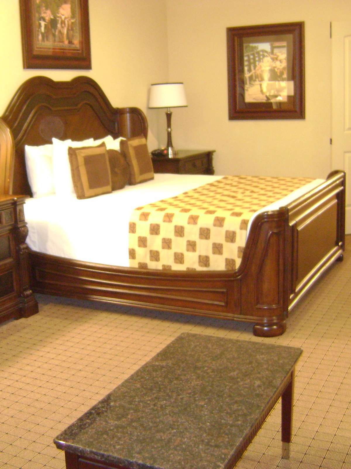 Hotel Best Western Plus Blanco Luxury Inn & Suites photo 1