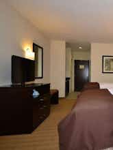 Hotel Best Western Plus Lytle Inn & Suites photo 2