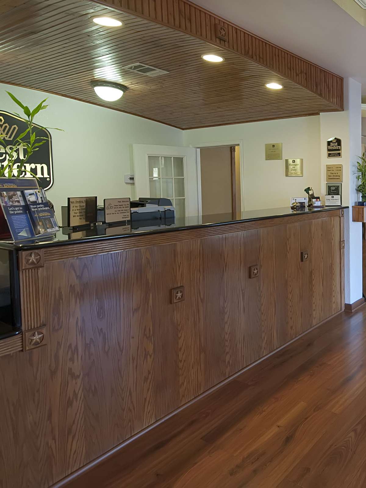 Hotel Best Western Post Oak Inn photo 1