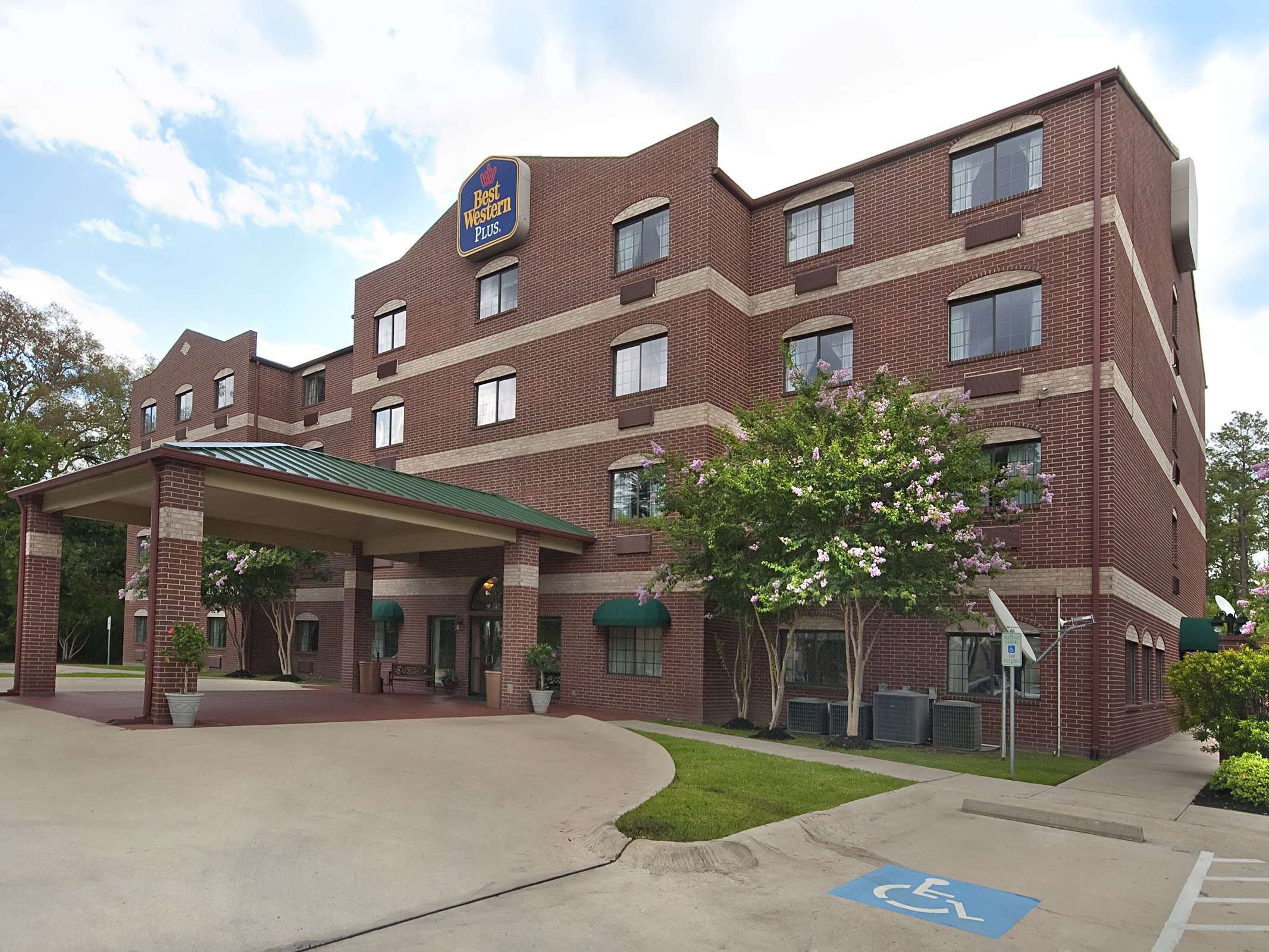 Best Western Plus The Woodlands