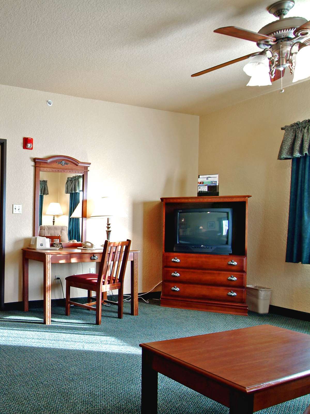 Hotel Best Western Plus Fredericksburg photo 2